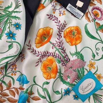 1970s Gucci Accornero Flora Silk Scarf